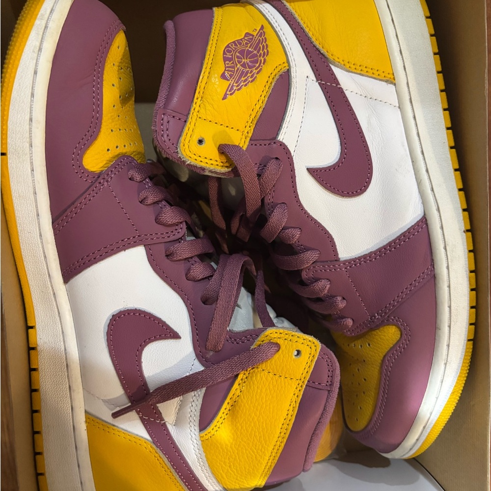 Jordan 1’s Size 10.5 Purple and Yellow
